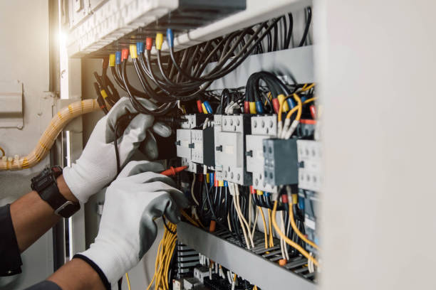 Best Circuit Breaker Repair  in Hutto, TX
